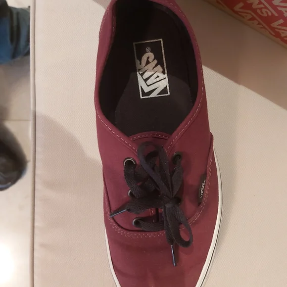 VANS OFF THE WALL - Picture 3 of 3